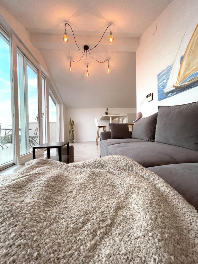 Apartment Seagreen Retreat Peruski ภายนอก รูปภาพ